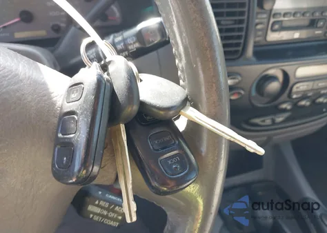 2001 Toyota Sequoia Sr5 V8 from USA, damaged, VIN 5TDBT44A21S047331